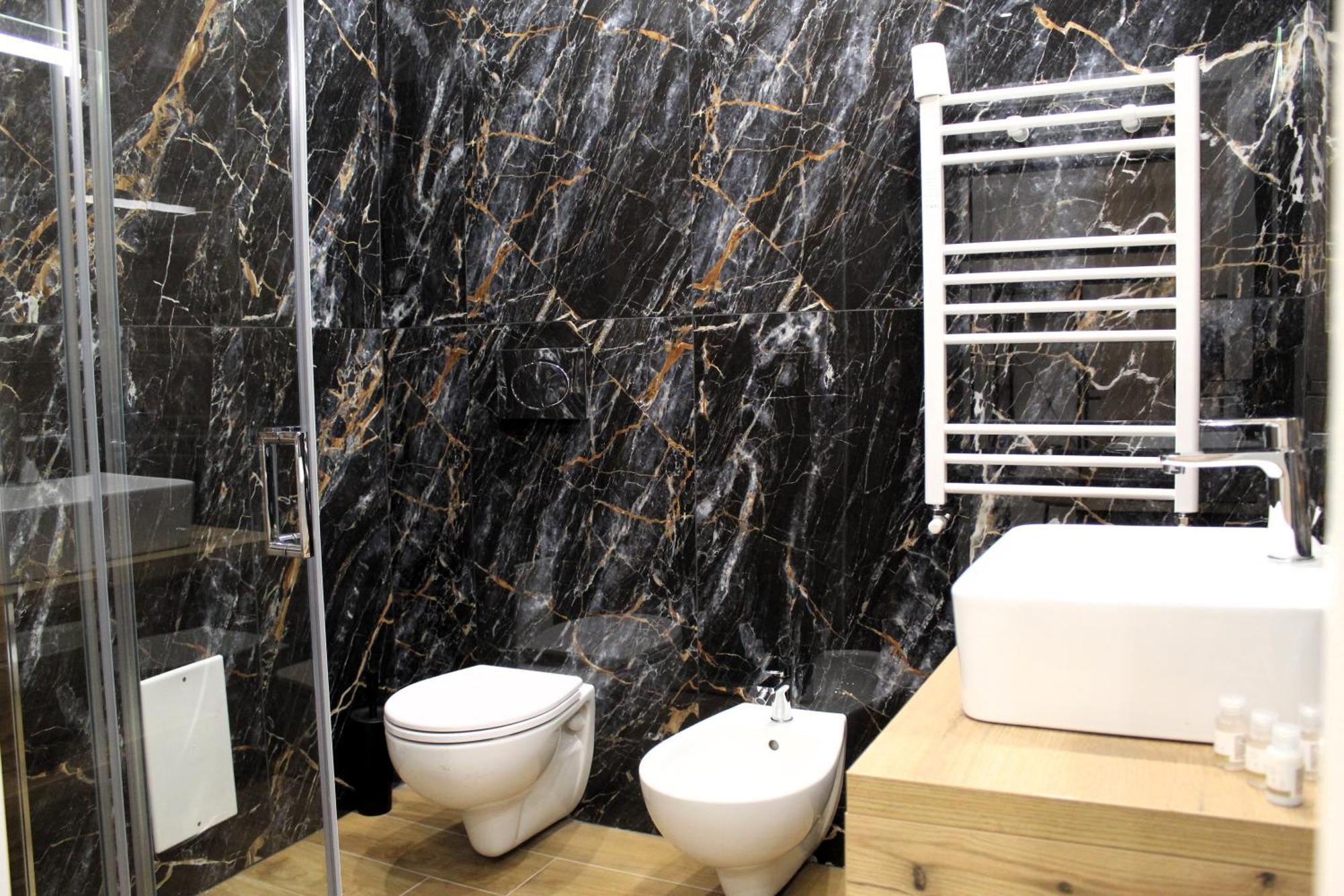 Blackwoody Contemporary Rooms - Napoli Centro Storico Esterno foto
