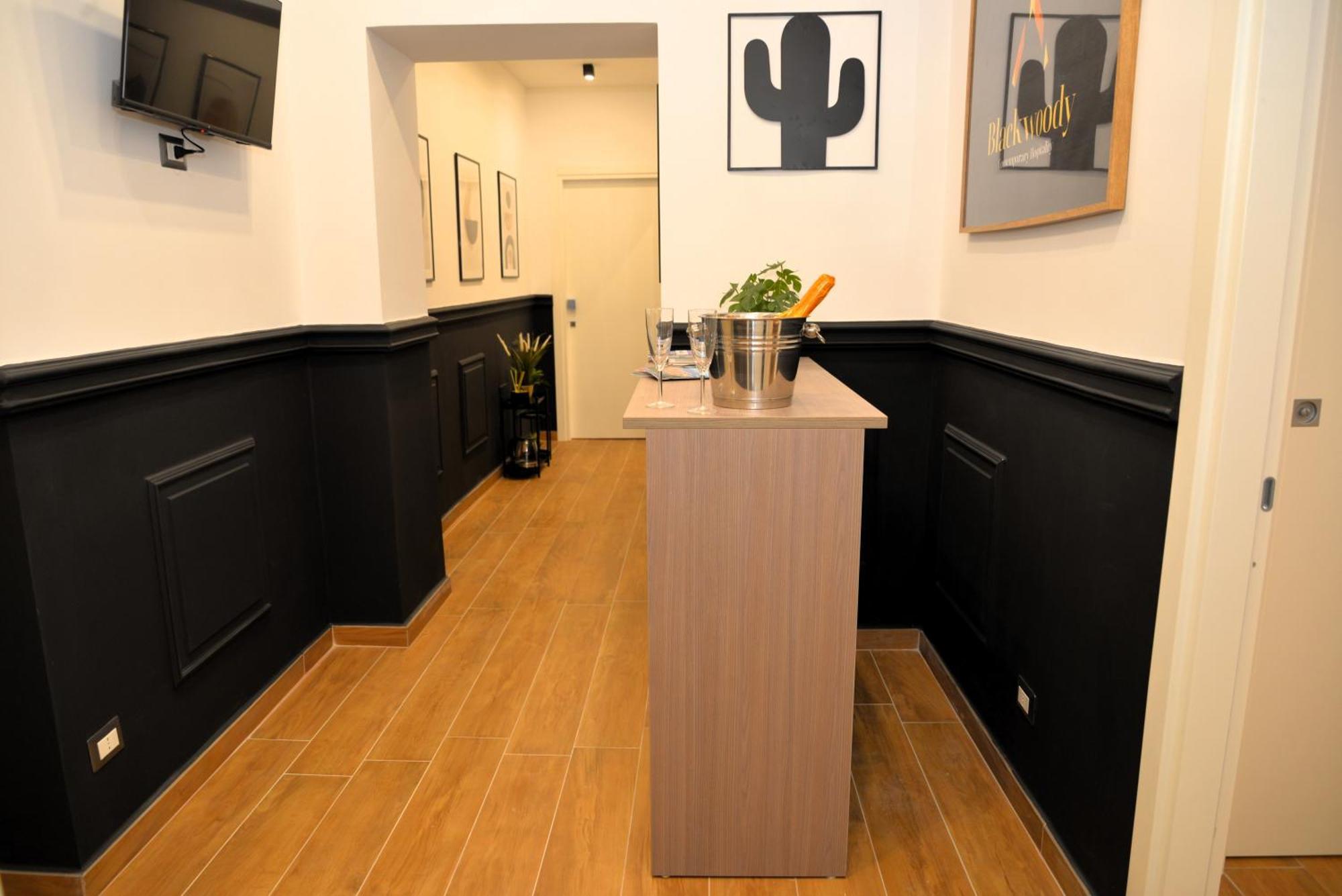 Blackwoody Contemporary Rooms - Napoli Centro Storico Esterno foto