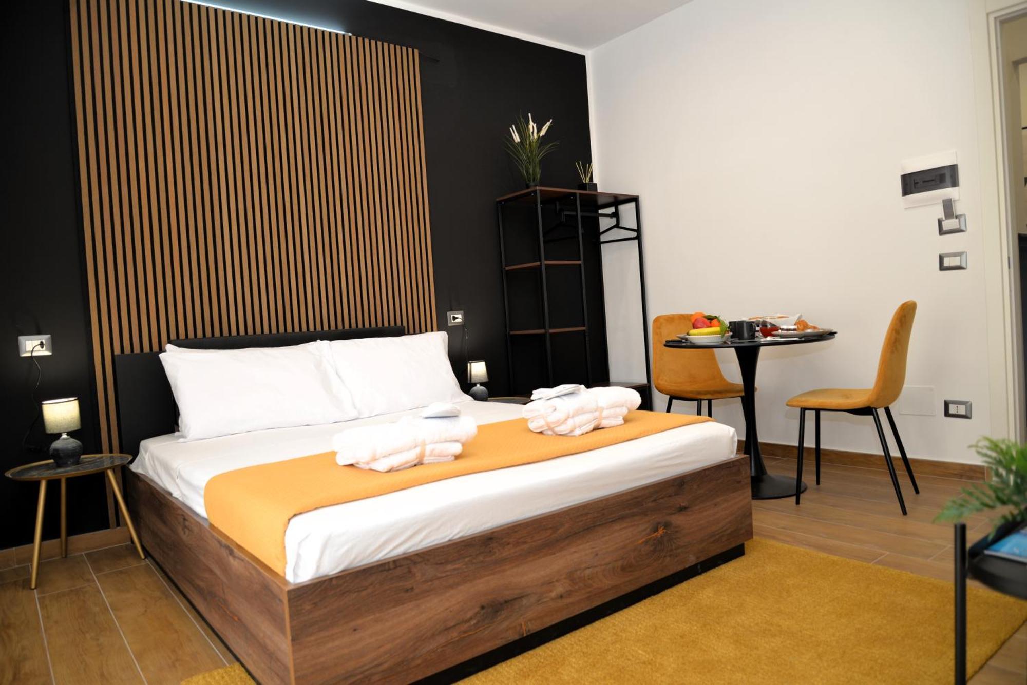 Blackwoody Contemporary Rooms - Napoli Centro Storico Esterno foto